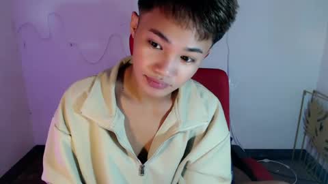 asian_lover05 online show from July 10, 6:24 pm
