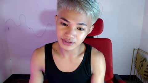 asian_lover05 online show from July 13, 7:08 pm