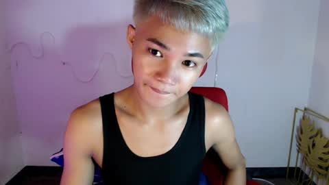 asian_lover05 online show from July 13, 8:14 pm