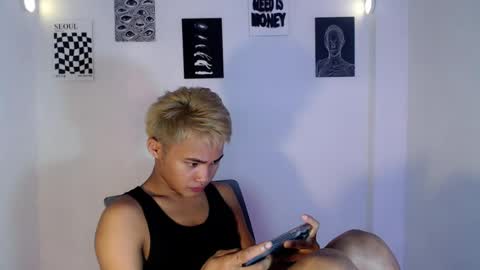 asian_lover05 online show from July 24, 6:00 pm