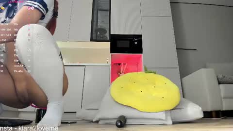 asian_loverpop online show from August 9, 5:30 am
