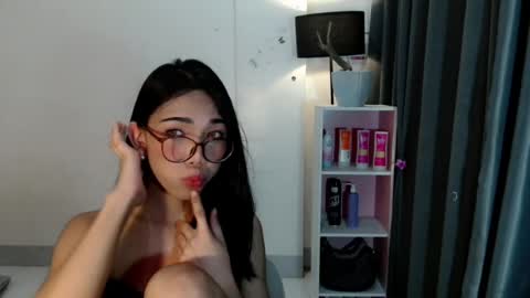 asian_petite69 online show from August 12, 2:08 pm