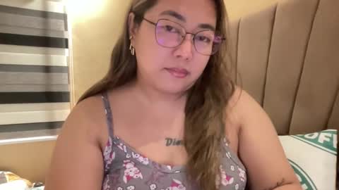 Curvy online show from April 6, 2:43 pm