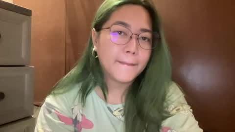 Curvy online show from June 13, 3:31 pm