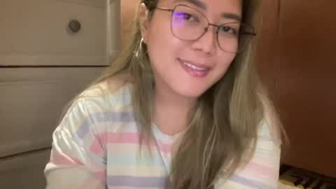 Curvy online show from June 29, 1:25 pm