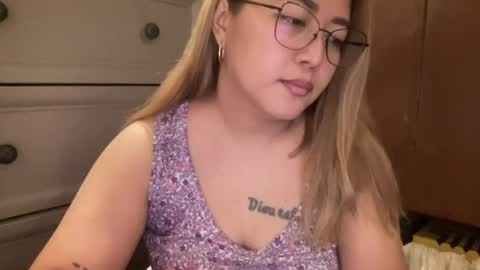 Curvy online show from August 12, 1:46 pm