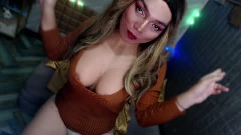 BELLA NOTCH online show from August 9, 3:35 pm