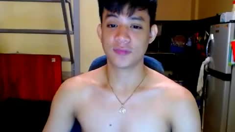 asiandreamboyx online show from August 9, 7:15 pm