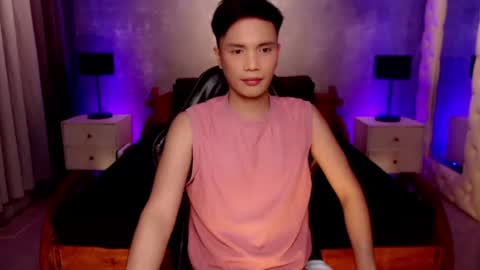 Dominic online show from August 6, 10:47 am