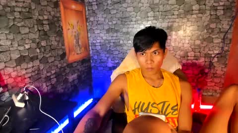mark online show from August 13, 2:42 pm