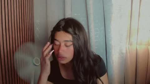 kisses online show from July 25, 7:01 am