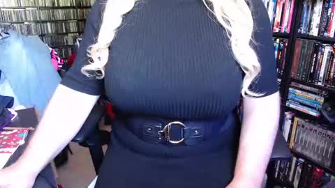 Aspen Vale online show from July 12, 1:39 pm