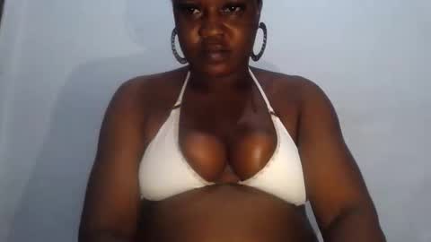 ass_elbonypussy online show from May 12, 1:19 am