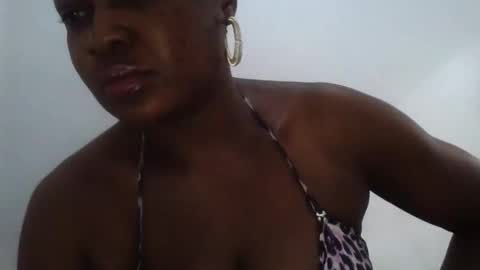 ass_elbonypussy online show from May 21, 7:54 am