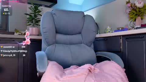assolmonet online show from August 5, 12:03 pm