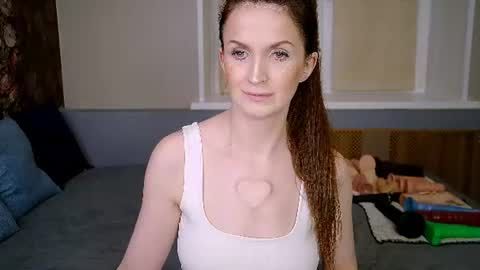 Angela online show from August 9, 11:50 pm