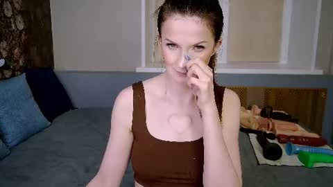 Angela online show from August 13, 11:52 pm