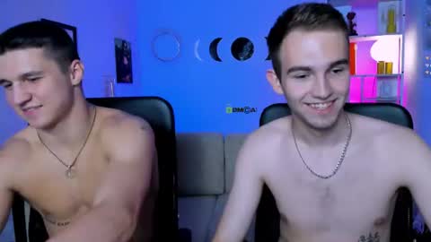 astren online show from August 12, 9:17 pm