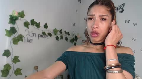 Astrid online show from August 8, 11:05 pm