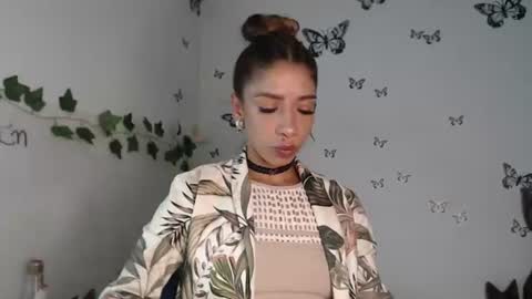 Astrid online show from August 9, 2:23 am