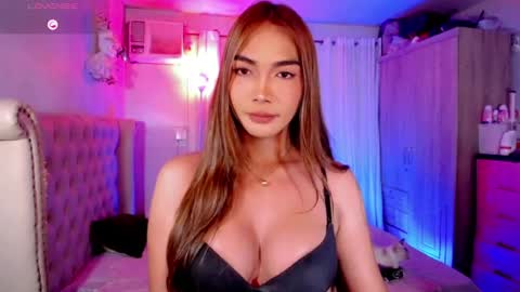 Sam online show from July 26, 11:32 pm