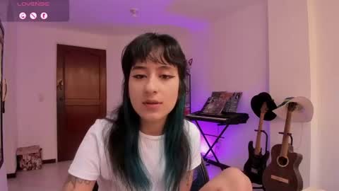 Atenea online show from July 26, 8:25 pm