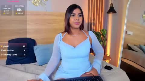 ateneaa_lux online show from August 11, 10:45 pm