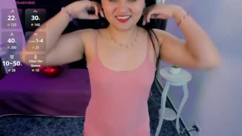 athena_snaw online show from August 6, 4:22 am