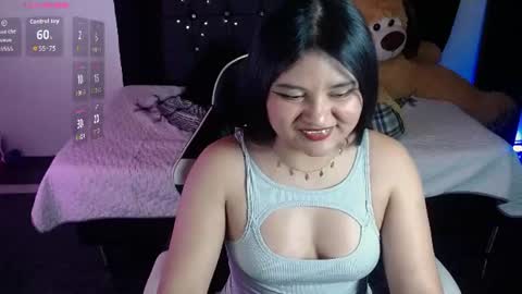 athena_snaw online show from August 11, 6:37 am