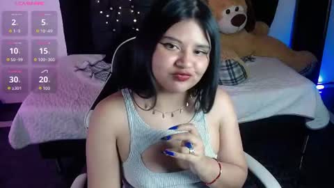 athena_snaw online show from August 11, 11:12 am