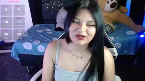 athena_snaw online show from August 13, 9:01 am