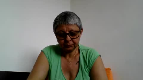 atikaarea online show from May 18, 10:59 am