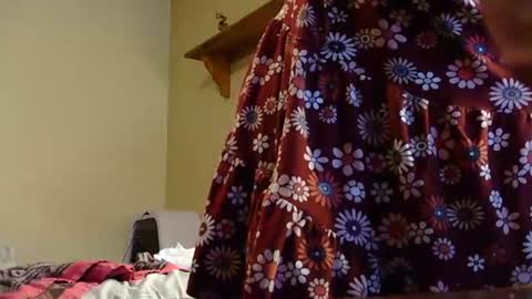 Siaay Cum Guzzler online show from August 2, 9:27 am