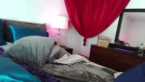 Aubree  Shae online show from August 12, 9:28 pm