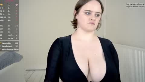 Audrey Jacq online show from August 12, 4:09 pm