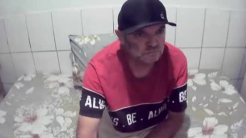 cesar augusto online show from August 15, 7:29 pm
