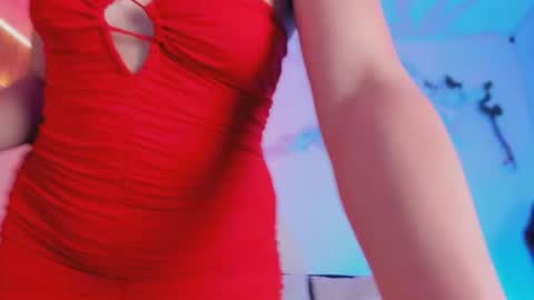 Aura  online show from August 18, 3:34 am