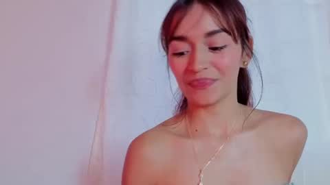 Aura online show from August 11, 11:34 am