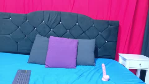 Aura online show from August 7, 12:27 pm