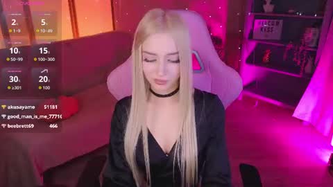 Aura online show from August 14, 10:57 pm
