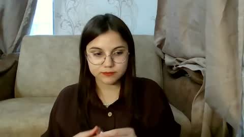 aurora_breeze online show from August 12, 4:20 pm