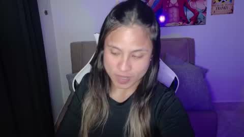 aurora_collins08 online show from August 5, 4:27 pm
