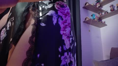 aurora_collins08 online show from August 12, 6:10 pm