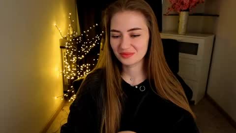 aurora_evil online show from March 23, 7:24 am