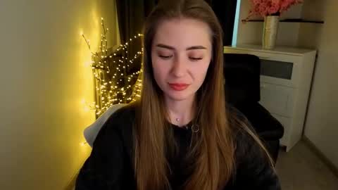 aurora_evil online show from March 26, 10:19 am