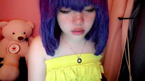 aurora_more online show from July 31, 9:42 pm