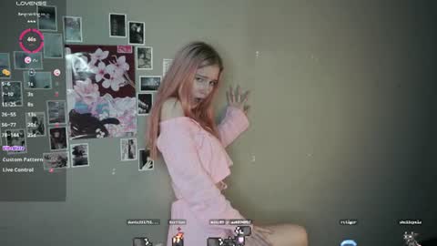 auroremanaugh online show from August 12, 12:51 pm