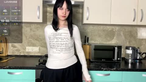 Alice online show from April 6, 9:57 am