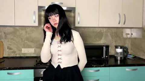 Alice online show from April 10, 6:06 am