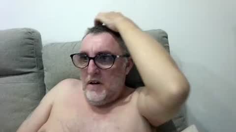aussie_ozzie online show from August 6, 9:08 am